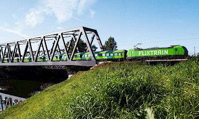 Il SEV non vuole concedere a Flixtrain l’accesso alla rete svizzera, anche se per il momento dovrebbe limitarsi a pochi collegamenti. © Flixtrain