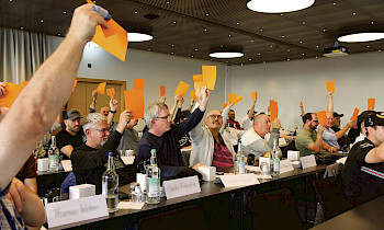 Einstimmiges Ja zur Resolution für rasche, deutliche monetäre Verbesserungen für B100 bei Infra.