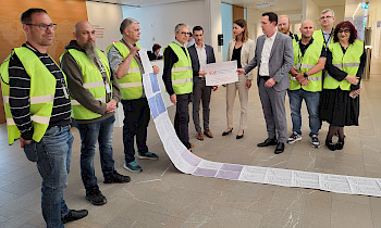 Übergabe der SEV-GATA-Petition mit 596 Unterschriften an Swiss-CEO Jens Fehlinger am Hauptsitz der Swiss in Kloten.